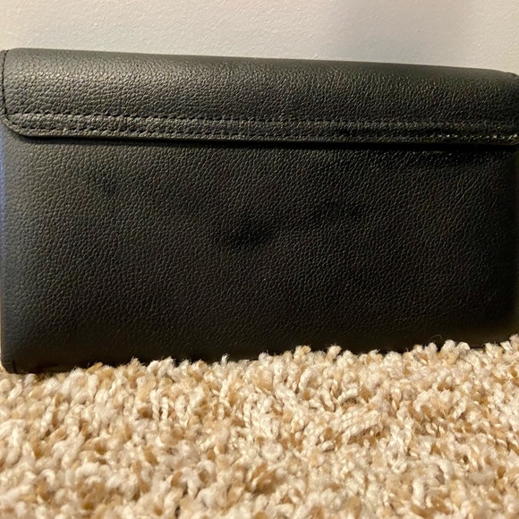 Large Black Kate Spade Wallet - Picture 2 of 3